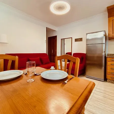 Apartment Click&guest - Comfortable Flat 2 Close To The *