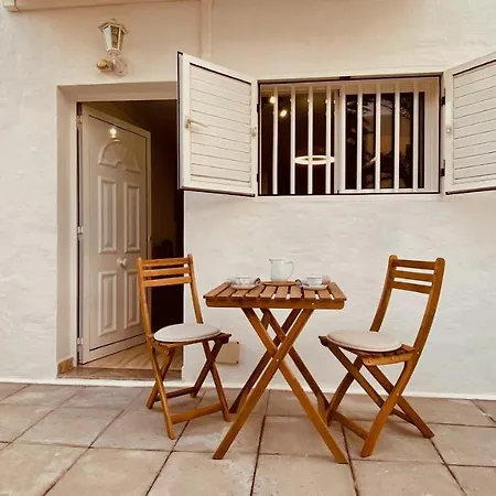 Click&guest - Comfortable Flat 2 Close To The דירה פלאייה דל אינגלז